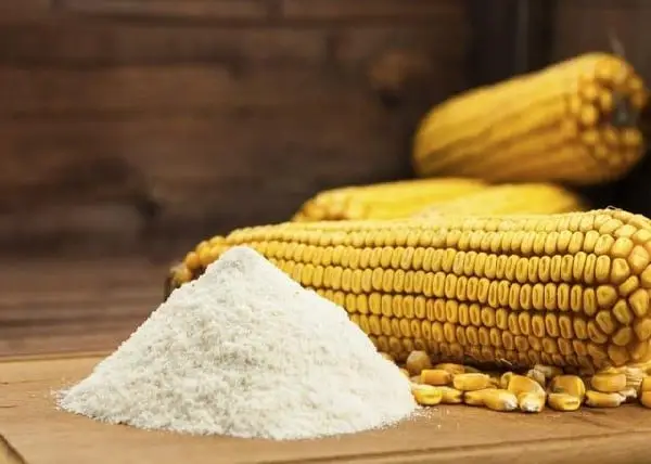 farine de maïs (corn flour)